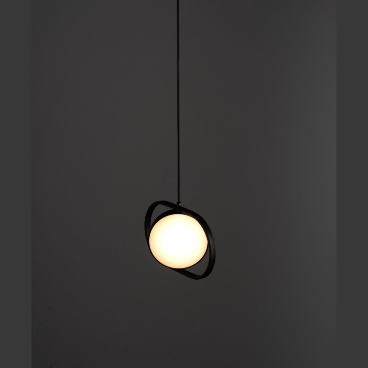 Люстра KUU Horizontal XS43