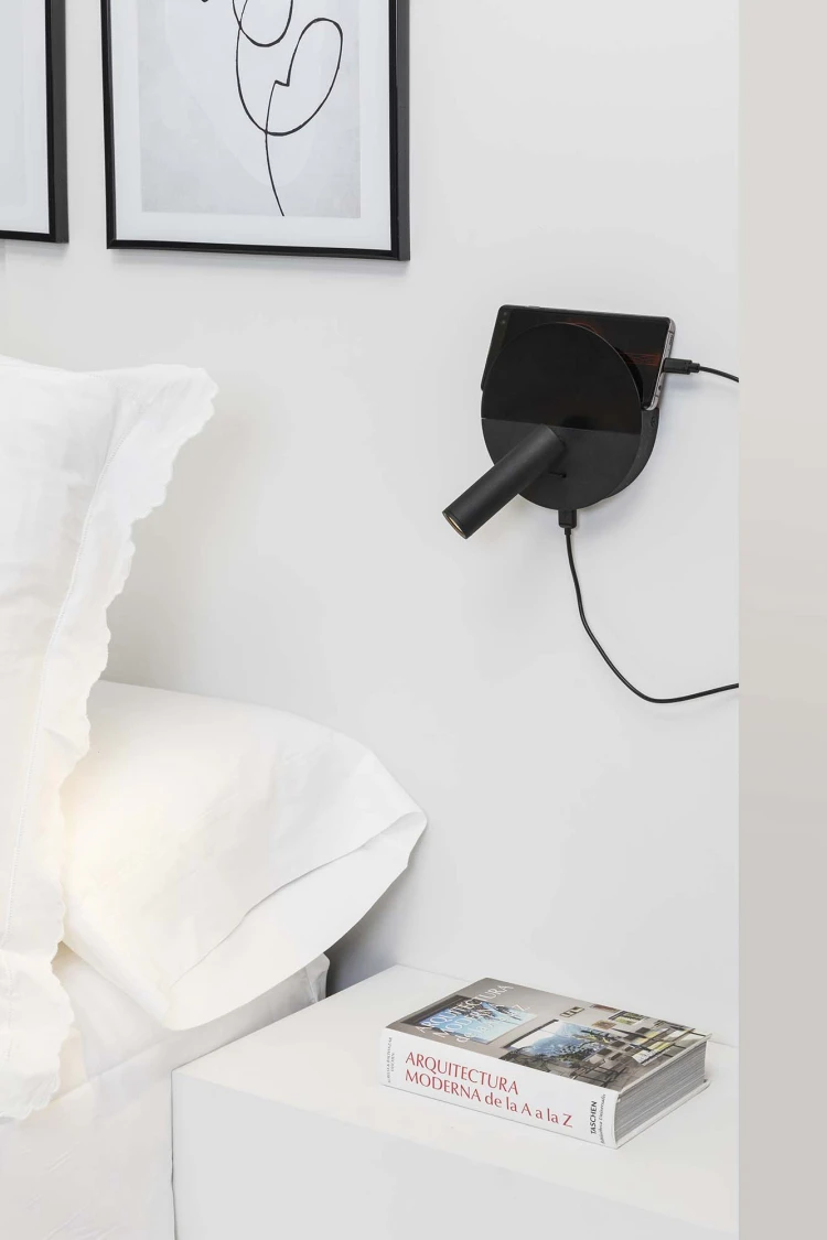DUAS Бра с ридером черный USB C LED 3W 2700K