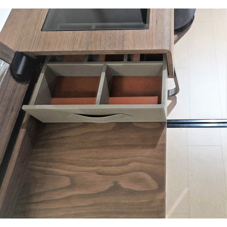 Консоль с зеркалом Walnut