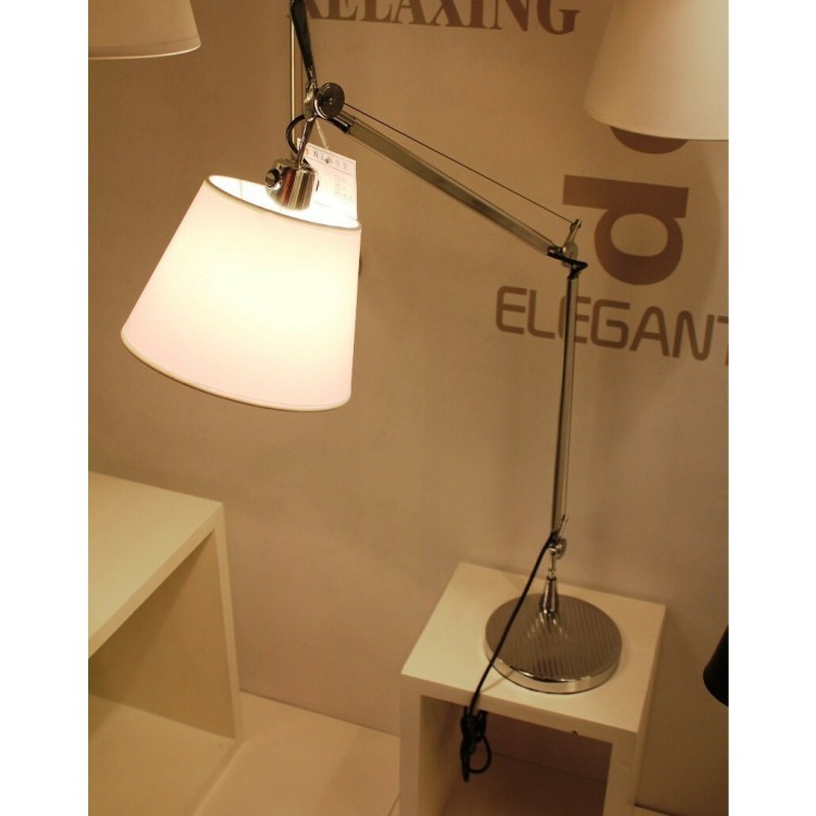 Лампа настольная Tolomeo L90