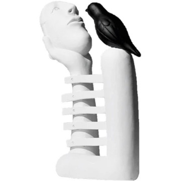 Статуэтка Head and Crow