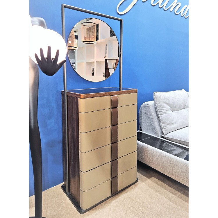 Комод с зеркалом Yang Chest of Drawers