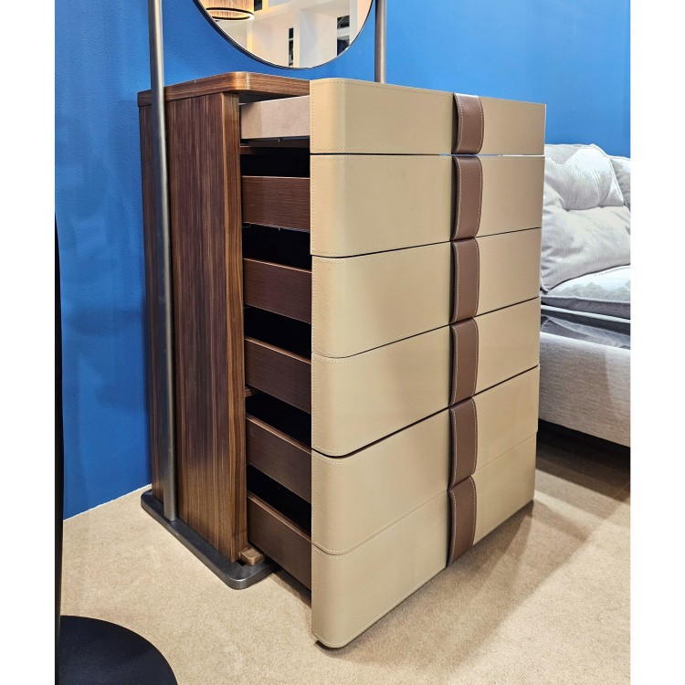 Комод с зеркалом Yang Chest of Drawers