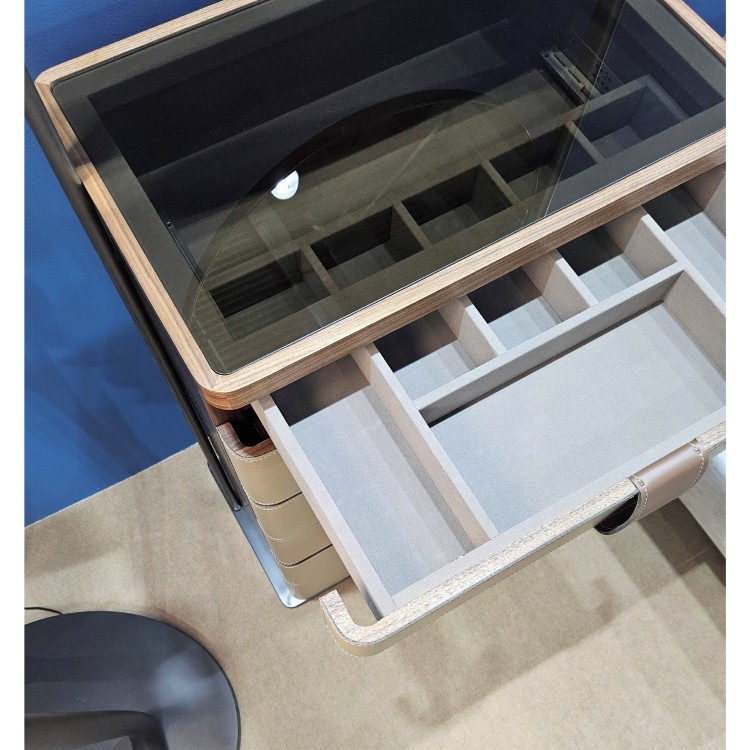 Комод с зеркалом Yang Chest of Drawers